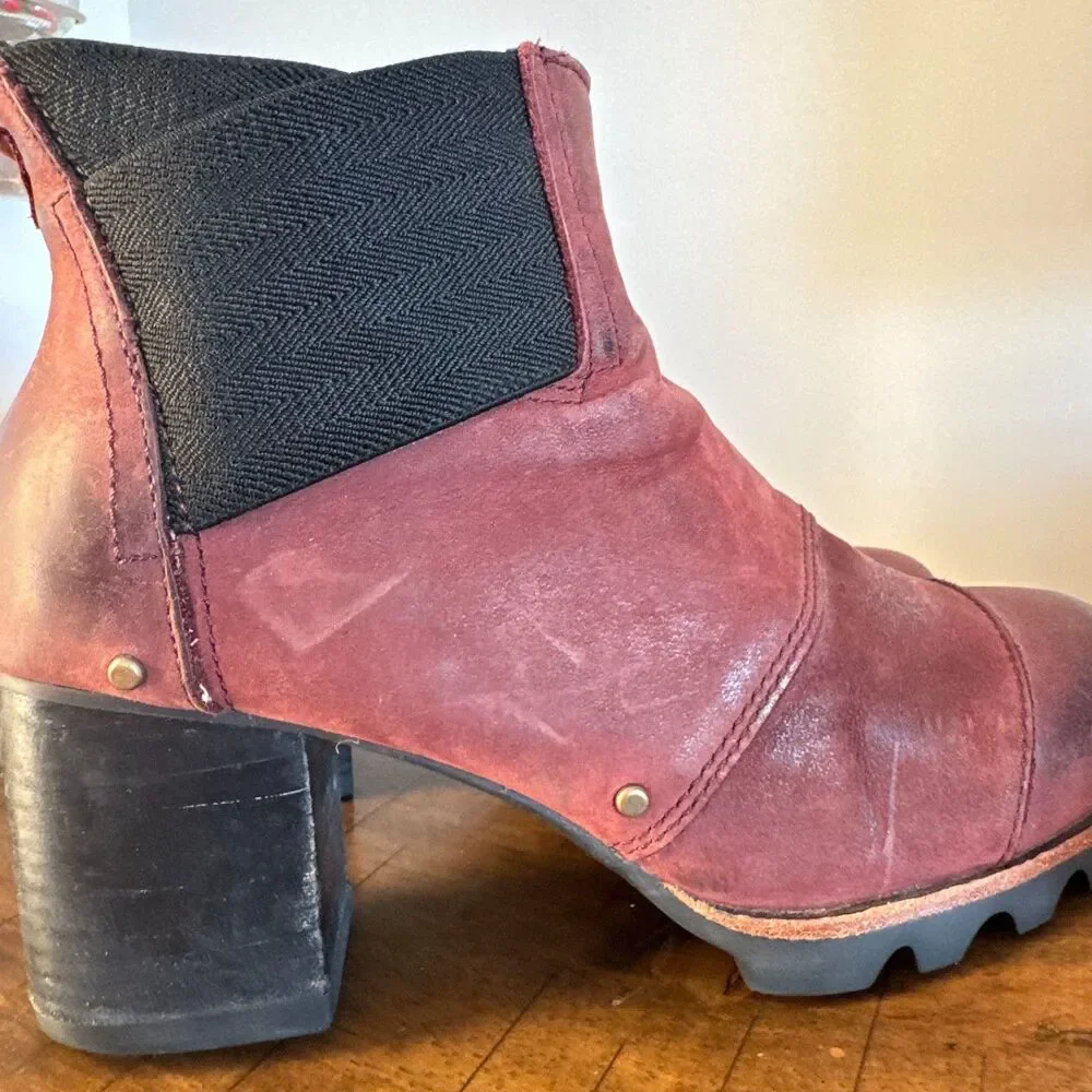 Sorel Burgundy Leather Combat Ankle Boots Women's 8 Casual Rugged